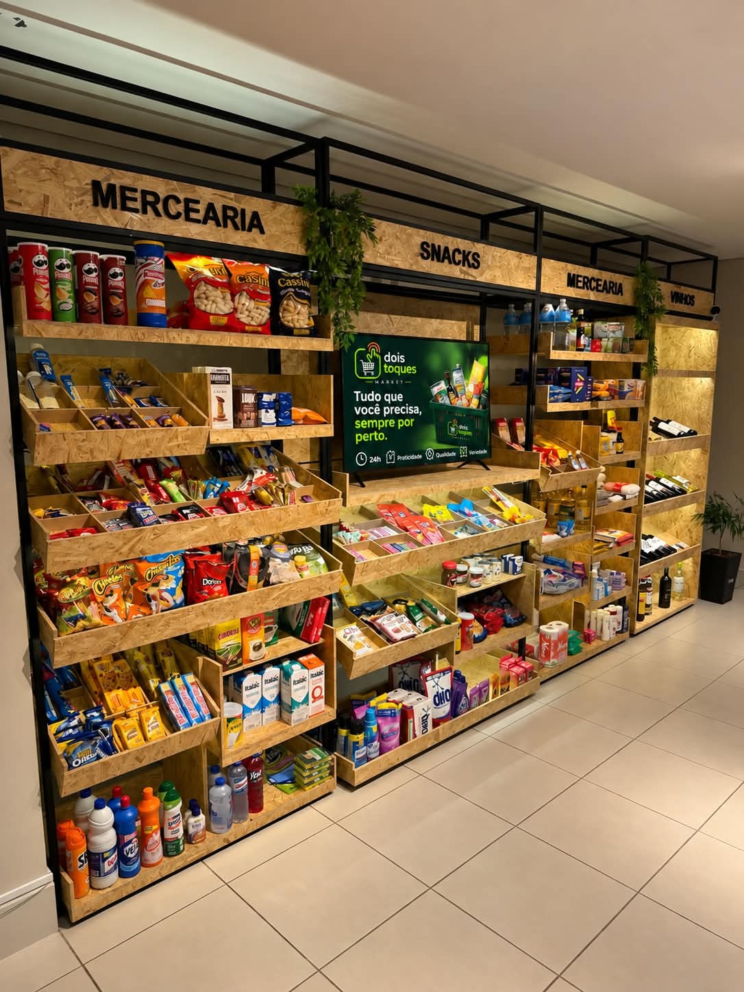 Exemplo de mini mercado autônomo da Dois Toques Market